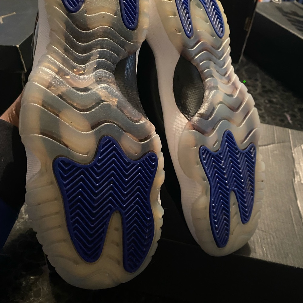 Jordan 11 - Picture 5 of 5
